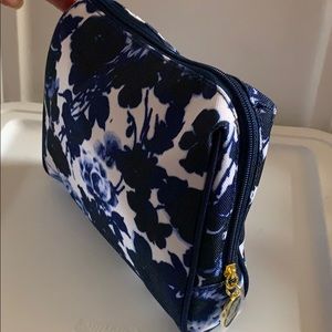 Estee Lauder makeup bag blue and white